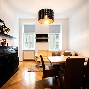  Appartamento 3-bedroom In Austria